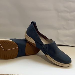 Dansko Reba flat denim 38EU 7.5-8US